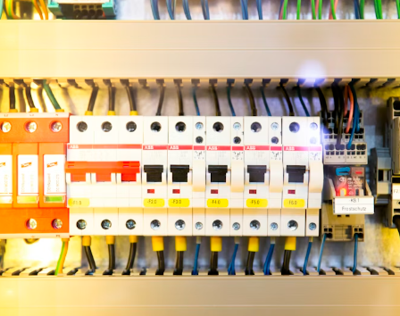 Alasan Mesin Genset Diesel Jadi Solusi Utama Saat Listrik Padam