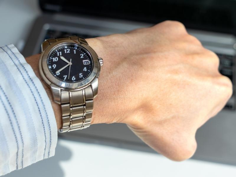 Jam Tangan Bisa di Gadai, Cek Merek dengan Nilai Tertingginya